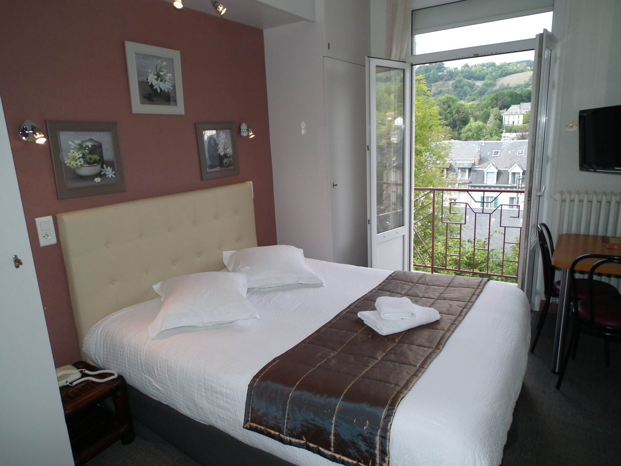 Hotel De L'Aviation La Bourboule Kültér fotó